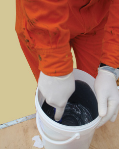 Bi-component epoxy resin preparation