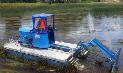 Amphibious Excavators & Marine Vessels