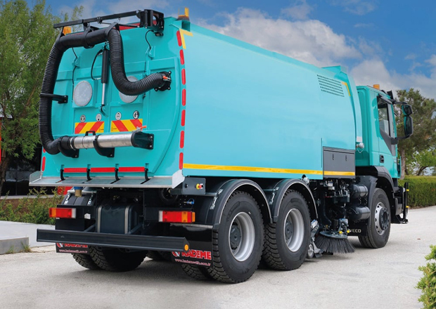 Commercial truck for fleet and road operations